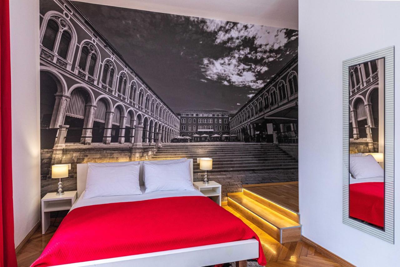 Cankareva City Rooms สปลิท ภายนอก รูปภาพ