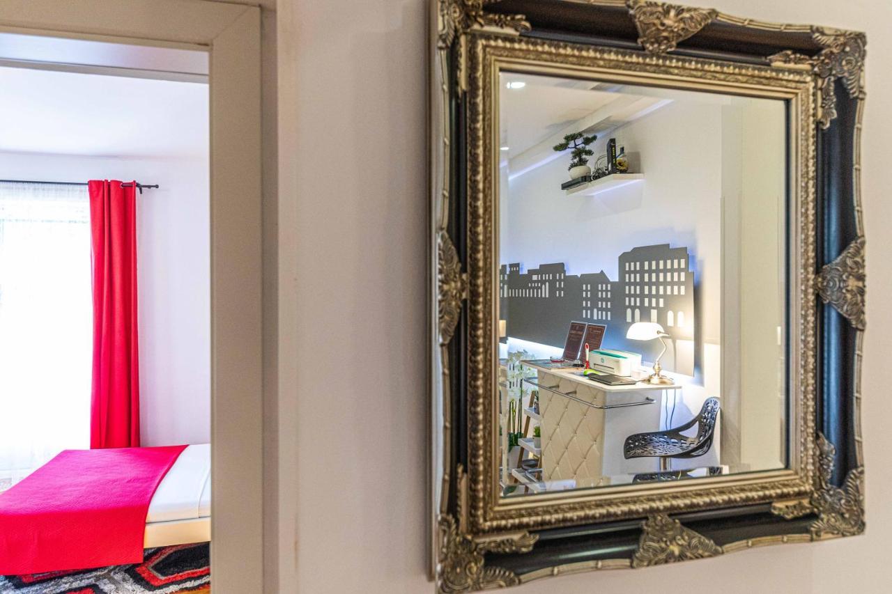 Cankareva City Rooms สปลิท ภายนอก รูปภาพ